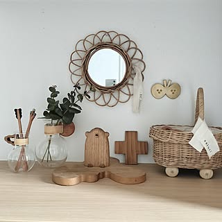 見るたびに気分が上がる！カラー別にみるこだわりの玄関ディスプレイ