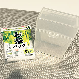 【使い方のコツ】細々したものがすっきり！セリアのワンハンド収納ケース活用法 by yunyumさん