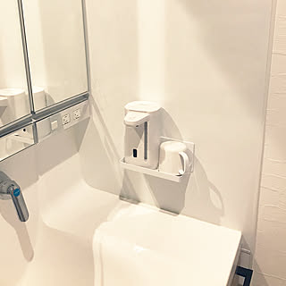 【RoomClipショッピングで買える！】シンプルで実用的！山崎実業「tower マグネットバスルームラック」活用実例4選