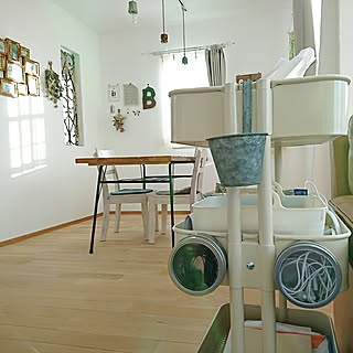 ほんのひと工夫でスッキリきれい♡テーブル周りの整頓術10選