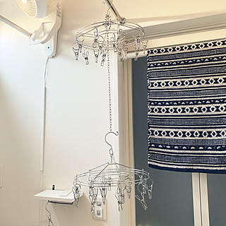 「省スペースで効率良く干せる、2連ピンチハンガーの作り方」 by mikanさん