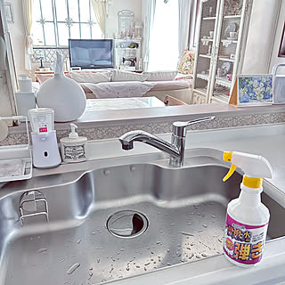 効率的なお手入れ手順がわかる♪キッチンシンクをピカピカにするお掃除術