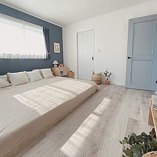 リラックスムードが魅力的♡ローベッドで叶える開放的な寝室