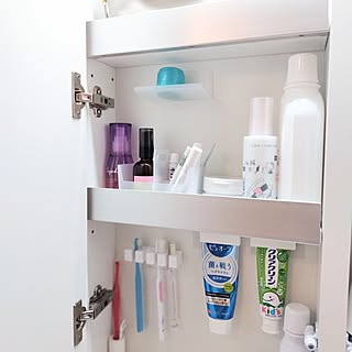 100均アイテムにすべておまかせ♡快適で美しい洗面所収納をつくるコツ