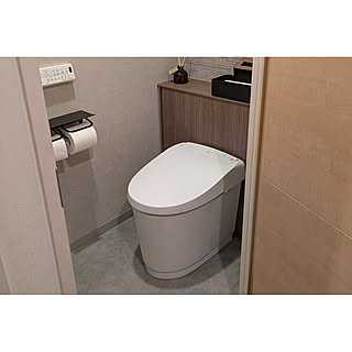 理想のトイレ空間を叶える!見た目スッキリ、収納スペースも備えたLIXIL「Jフィット」