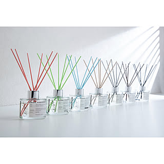 【無料モニター】香水生まれの本格ルームフレグランス♪カラフルなスティックでインテリアとのコーデを楽しみませんか？