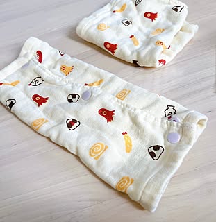 「縫わずに完成♪ハンドタオルで作る抱っこひも用よだれカバー」 by chanduさん