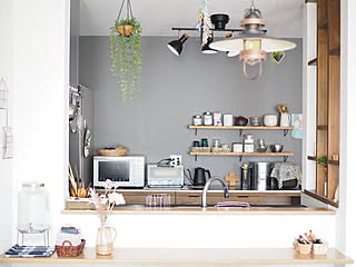 「眺めも使い勝手も整う、ヴィンテージ×北欧のカフェ感キッチン」 by mi___yuさん