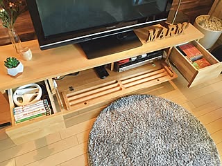 「快適な暮らしづくりのピースに申し分ない、天然木のローテレビボード」 by n.kiki.aさん