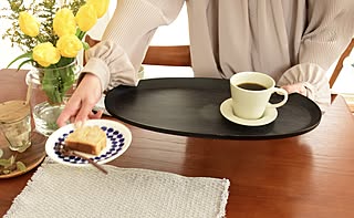 「どんなシーン・どんな空間でも主役を引き立てる、天然木のオーバルトレイ」 by inutonoさん