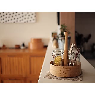「お気に入りと色のコントロールで魅せるインテリア収納法」 by ku.ochoさん