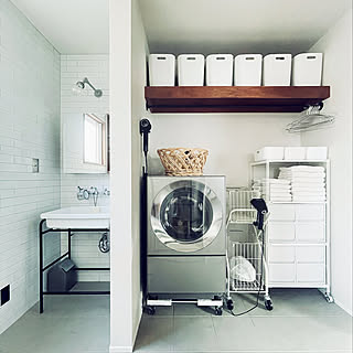 「デザイン性を意識した、隠さずすっきり暮らしを整える収納の工夫」 by normal_mom_さん