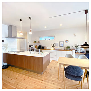 「住まいを見渡す特等席につくった、あたたかみのあるオープンキッチン」 by m__homeさん