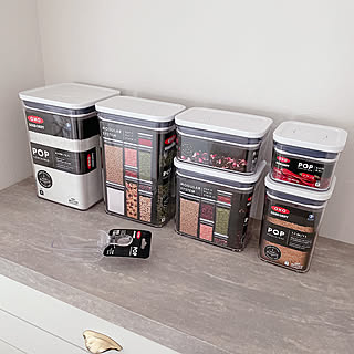 「並ぶ姿も気持ちが良い♪シンプルで使い勝手抜群の保存容器」 by p.tarooさん