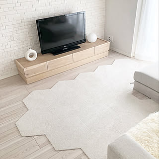 【みんなはどこの使ってる?】愛用品を教えてください 〜ラグ・カーペット編〜 9月27日締め切り