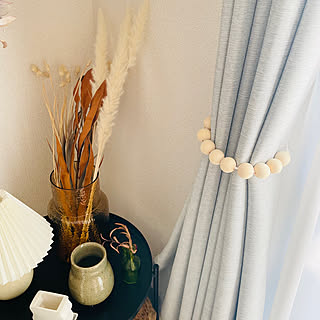 【みんなが選んだ!】お部屋のアクセントに♪「3COINSのカーテンタッセル」3選