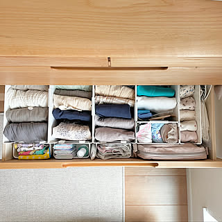 見た目もすっきり収納上手に♪使い勝手が良くなるタンスの収納アイデア