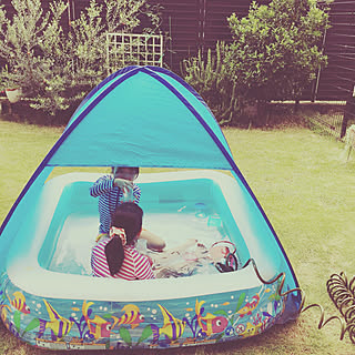 夏のおうち時間はこれに決まり！めいっぱい楽しめるおうちプールアイデア