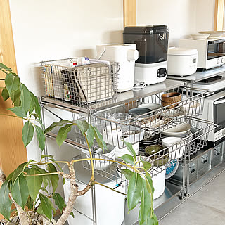 リビングからキッチン、子ども部屋まで！無印良品「ステンレスワイヤーシェルフ」収納実例