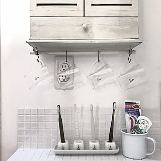 気持ちのいい毎日に!ダイソーの陶器製歯ブラシスタンド