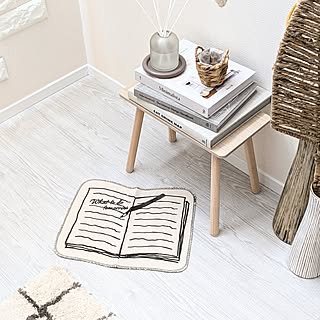 お家のアクセントや汚れ防止に！あちこち使えるセリアのマット