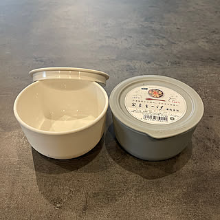 サイズも形状もさまざま♪用途に合わせてぴったりのものが選べる、セリアの保存容器をご紹介