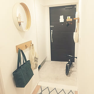 収納方法を変えるだけ！コンパクトな玄関を広く使うアイデア