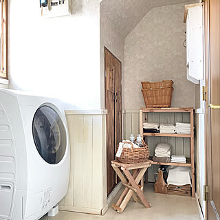 出し入れラクラクで美しい♡ランドリーで見せる収納を