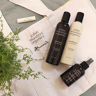 上質な暮らしに寄り添う。john masters organicsのアイテムカタログ