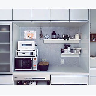 【RoomClipショッピングで買える！】デッドスペースを有効に使える！山崎実業「towerレンジ上ラック」の活用実例5選