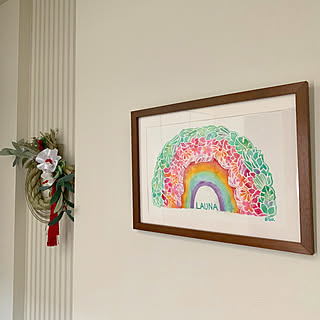 アートや実用アイテムまで☆虹モチーフのアイテムがあるお部屋実例