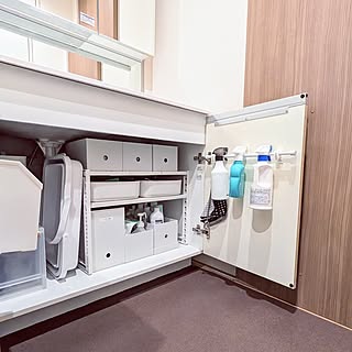 スペースを有効活用できる！つっぱり棒の「じゃない使い方」！