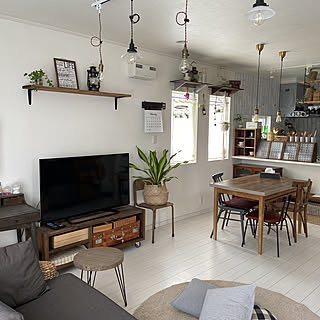 「DIY改革が止まらない！アイデアの詰まったナチュラル×アンティークな住まい」 by minatoさん