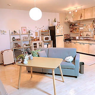 「3つの色が導くナチュラルなひとり暮らし。色合わせとDIYで叶える心地よい空間」 by
Hazukiさん