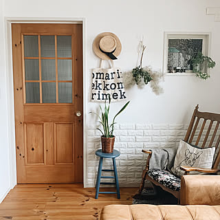 簡単にレンガ風アレンジができる♪ダイソーのレンガシート