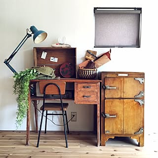 お部屋に深みと物語性を広げて♡古道具の上手な取り入れ方