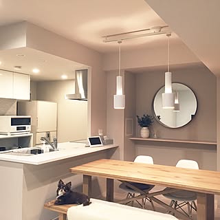 アレンジ自在☆チャレンジしたいIKEAの鏡があるお部屋