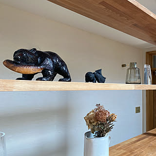 インテリアとの相性抜群！どこか懐かしい「木彫りの熊」の魅力に再注目