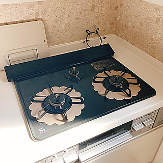 【みんなが選んだ!】買ってよかった♪「3COINSのコンロ周りで使えるアイテム」3選