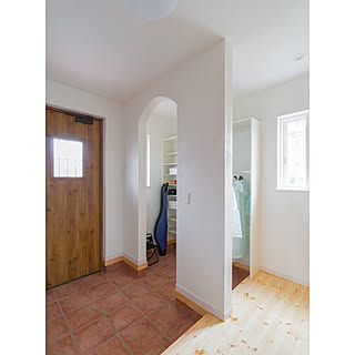 とにかく便利！タイプ別・土間収納がある玄関の実例集