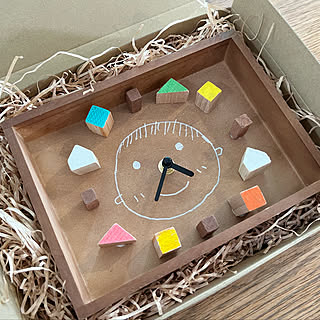 簡単リメイクからキットを使ったオリジナル作品まで☆セリアで楽しむ時計のDIY