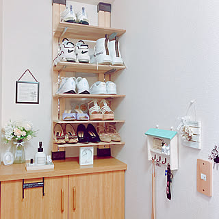 DIYならサイズも形も思いのまま！お気に入りも収まる靴収納