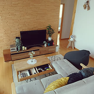 収納やレイアウトにも工夫をプラス♪リビングがサッと片付く10のコツ