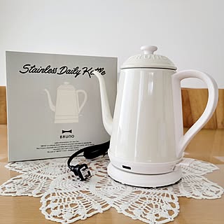 カフェタイムを盛り上げる♪便利で愛らしいBRUNOステンレスデイリーケトル