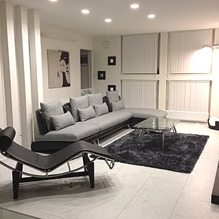 スッキリしていて無駄がない!シンプルモダンなお部屋