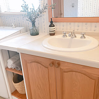 収納を増やしたい☆洗面台横を使いやすく整えているユーザーさん実例