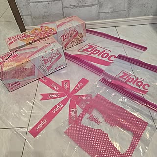【みんなが選んだ!】集めたくなるかわいさ♡「ジッパーバッグ」6選