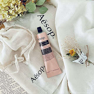 【みんなが選んだ！】オシャレな見た目と香りに癒される♡「Aesopのアイテム」3選