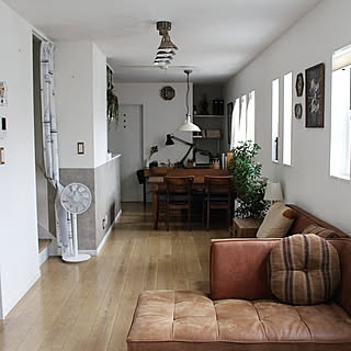 こう使うのがベター！細長いお部屋のコーディネート実例10選