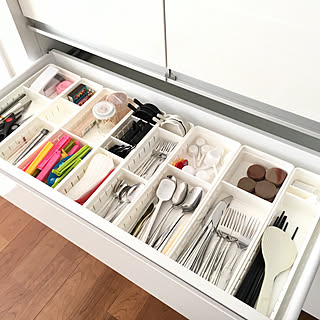 プチプラで収納上手になれる！セリアのアイテムを使った「引き出し収納」実例集